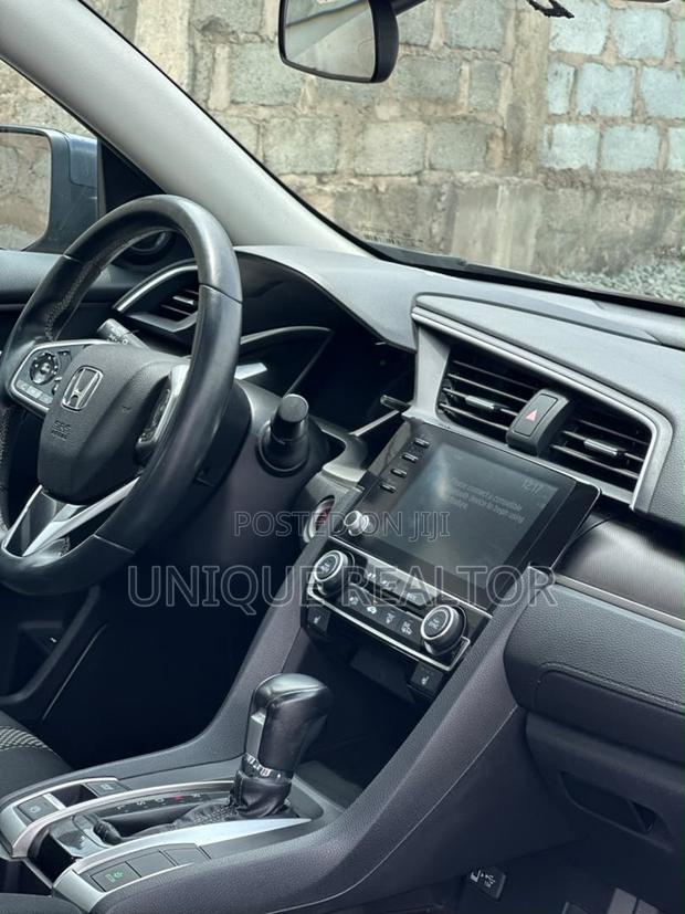 Honda Civic 2020 Gray