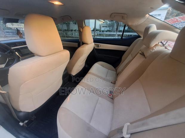 Toyota Corolla L 4dr Sedan (1.8L 4cyl CVT) 2017 White