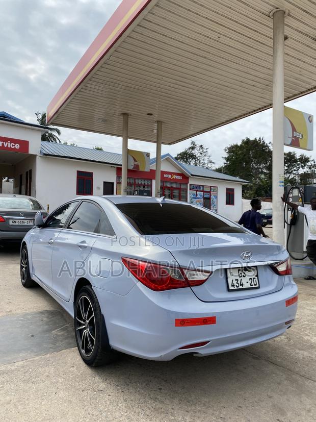 Hyundai Sonata SE 2.0T Sedan FWD (2.0L 4cyl 6A) 2012 Blue