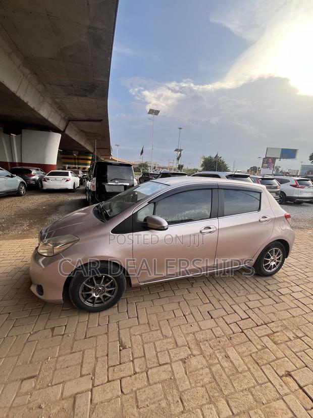 Toyota Vitz 2012 Gray