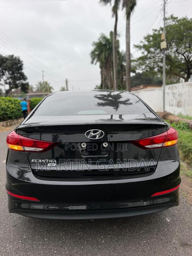 Hyundai Elantra SE 2018 Black