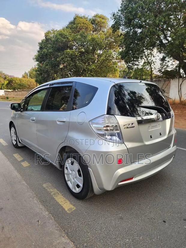 Honda Fit 2012 Silver