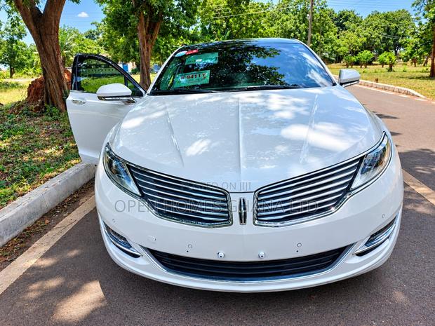 Lincoln MKZ 2016 White