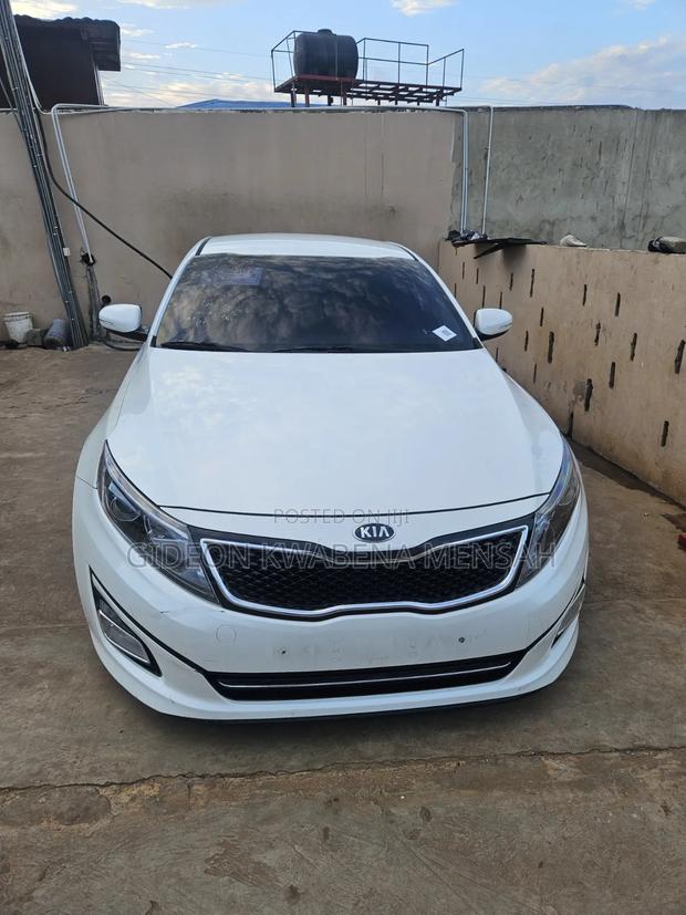 Kia K5 2.0 MPI 2015 White