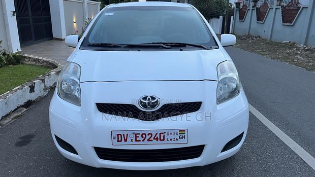 Toyota Yaris 2010 White