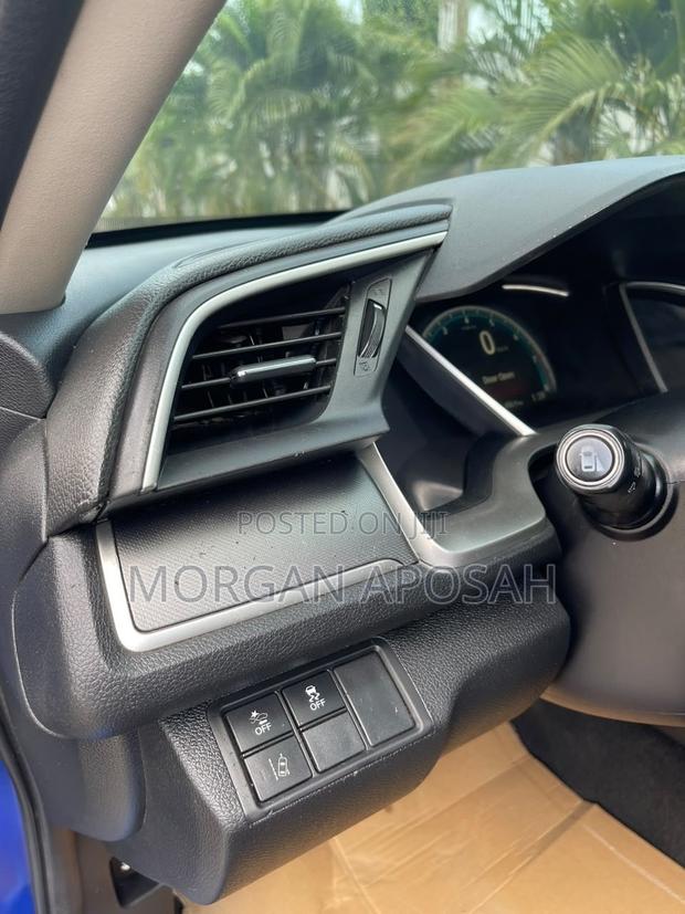 Honda Civic EX 4dr Sedan (2.0L 4cyl) 2017 Blue