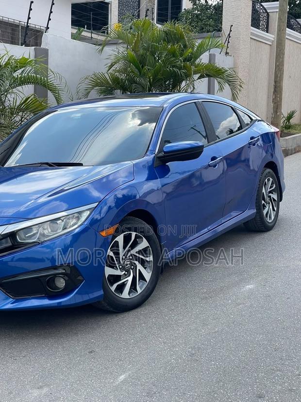 Honda Civic EX 4dr Sedan (2.0L 4cyl) 2017 Blue