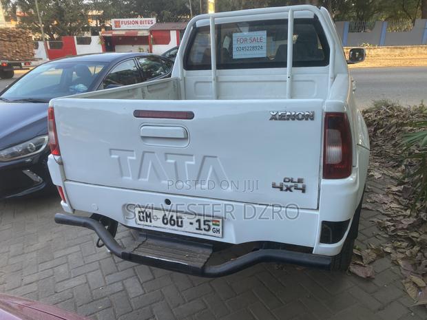Tata Xenon 2014 White