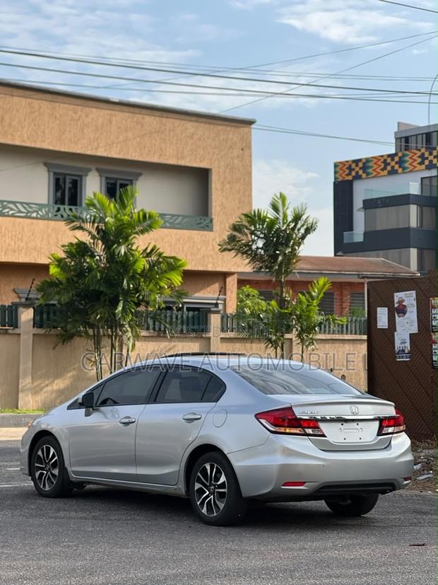 Honda Civic EX-L 4dr Sedan (1.8L 4cyl CVT) 2015 Silver