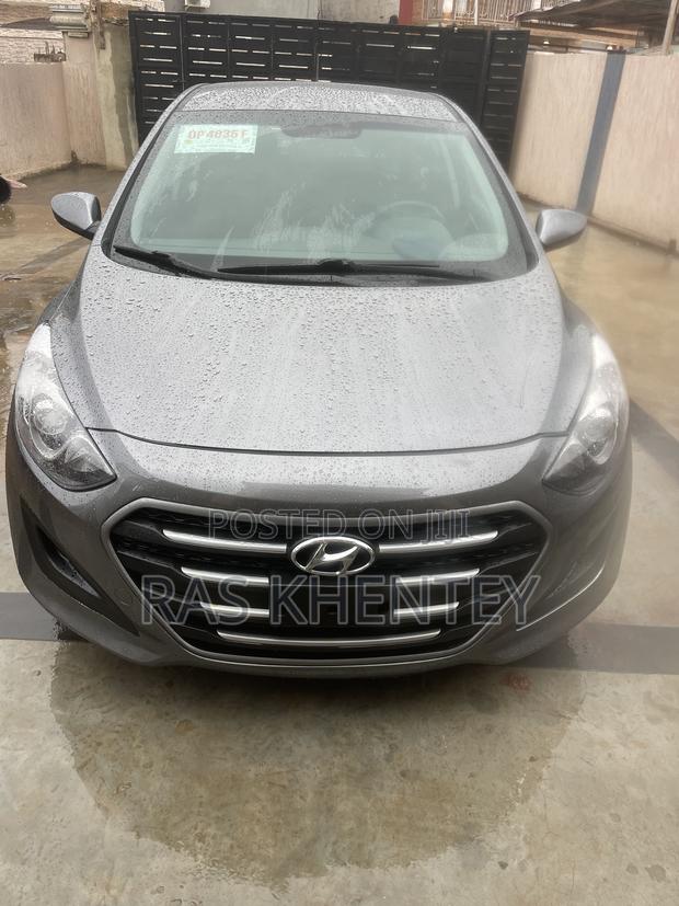 Hyundai Elantra Sport Sedan FWD (2.0L 4cyl 6A) 2016 Gray