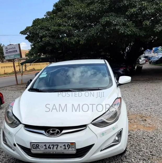 Hyundai Elantra 2013 White