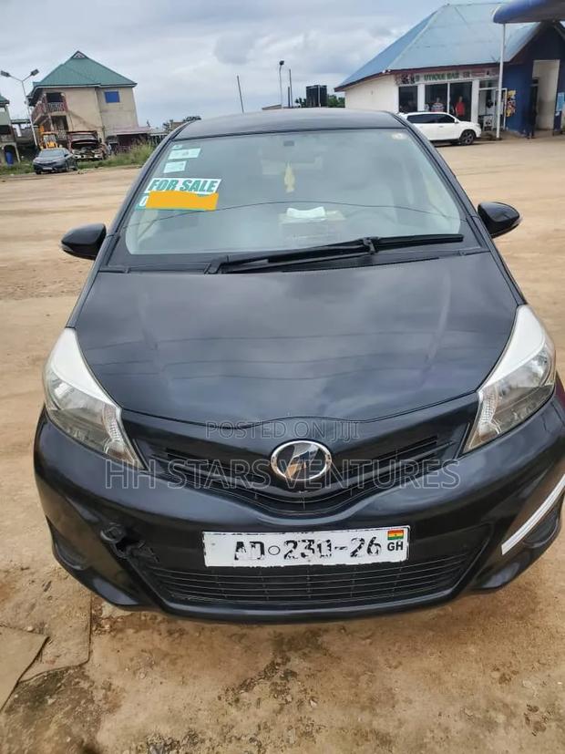 Toyota Vitz 1.5 FWD 3dr 2011 Black