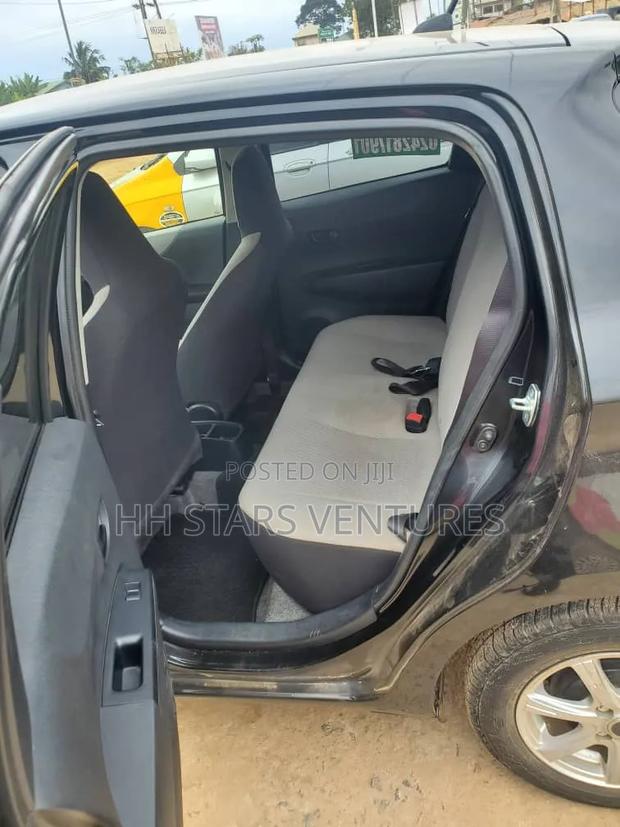 Toyota Vitz 1.5 FWD 3dr 2011 Black