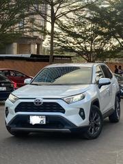 Toyota RAV4 XLE 2025 White for sale