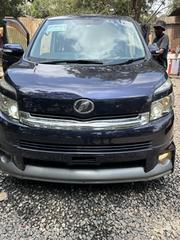 Toyota Voxy X 2WD 8-Seater 2010 Burgundy for sale