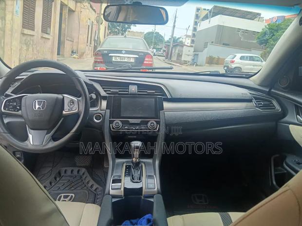 Honda Civic 2017 White