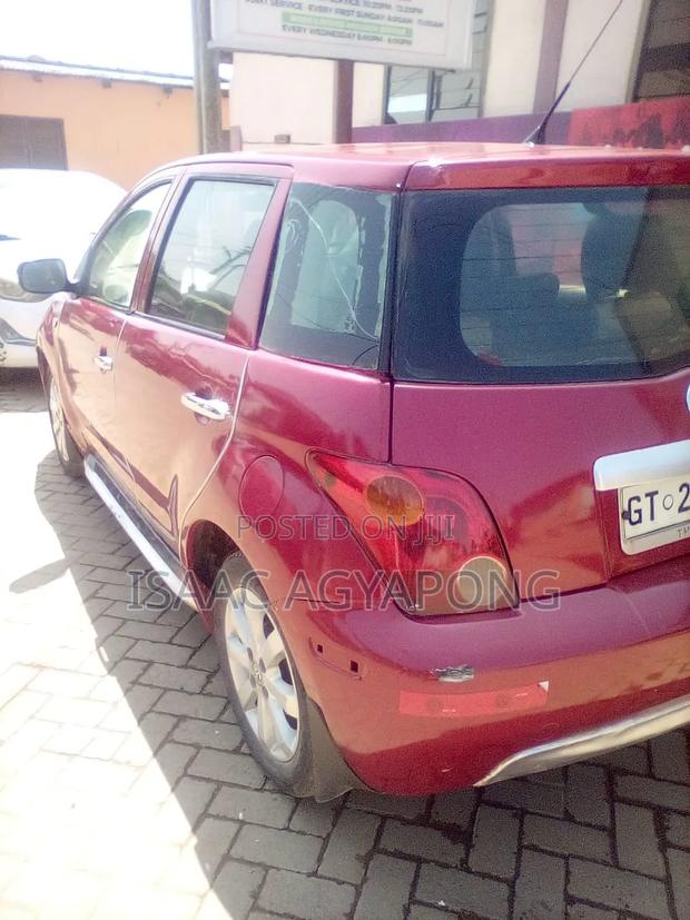 Toyota IST 2003 Red