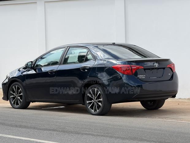 Toyota Corolla SE 4dr Sedan (1.8L 4cyl CVT) 2017 Blue