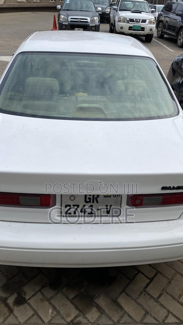 Toyota Camry Automatic 1999 White