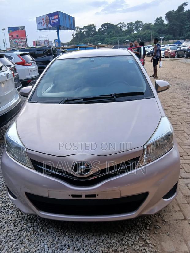 Toyota Vitz 2013 Gray
