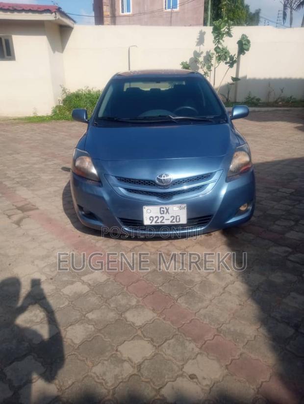 Toyota Yaris 2011 Blue