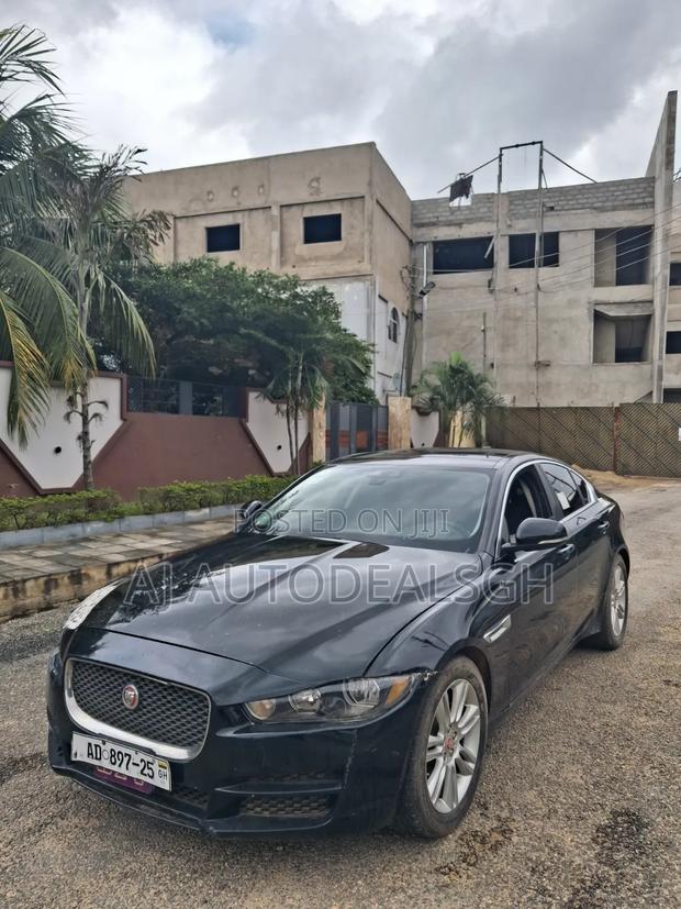 Jaguar XE 2019 Black