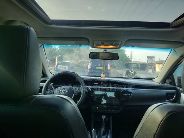 Toyota Corolla 2016 Black