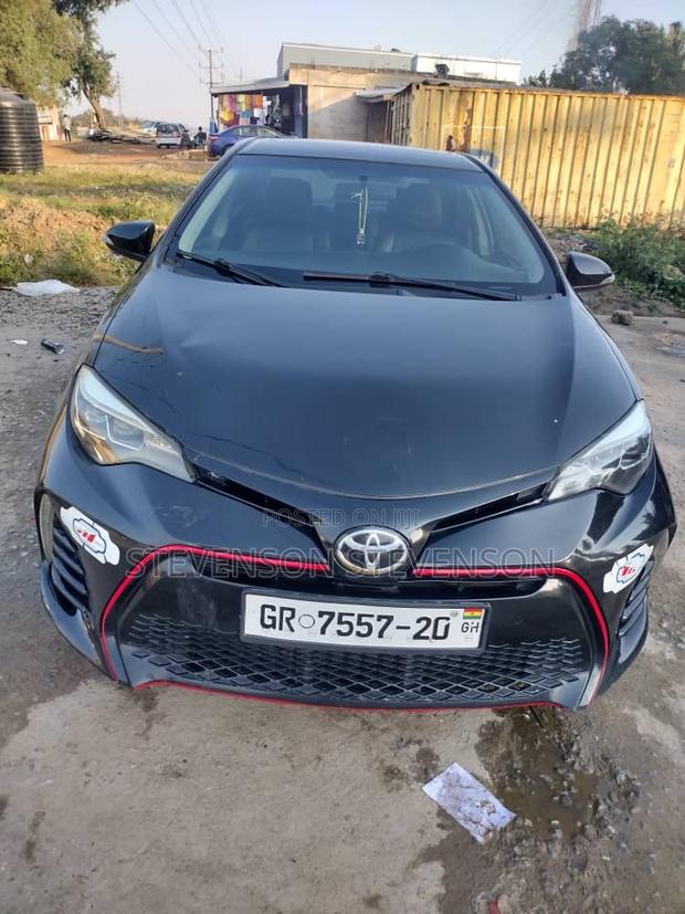 Toyota Corolla 2016 Black