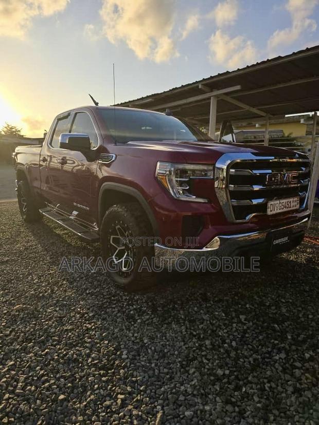 GMC Sierra 2019 Pink