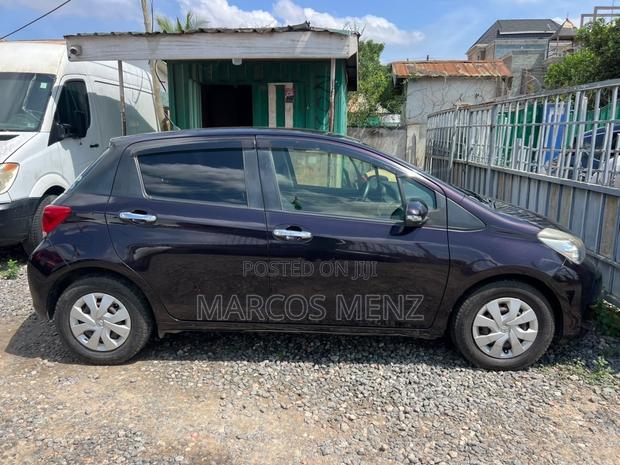 Toyota Vitz 2016 Brown