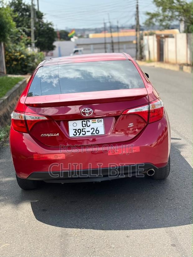 Toyota Corolla S 4dr Sedan (1.8L 4cyl CVT) 2016 Red
