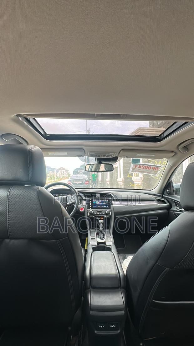 Honda Civic Touring Coupe 2018 Silver