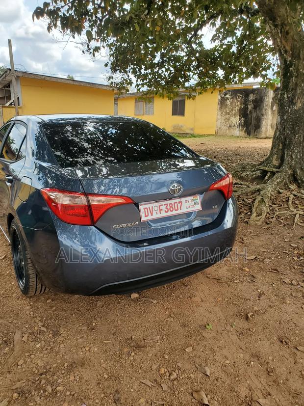 Toyota Corolla LE ECO 4dr Sedan (1.8L 4cyl CVT) 2017 Gray