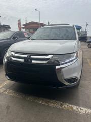 Mitsubishi Outlander SE FWD 2017 White for sale