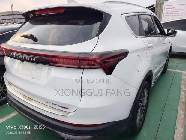 Jetour X70 2023 White