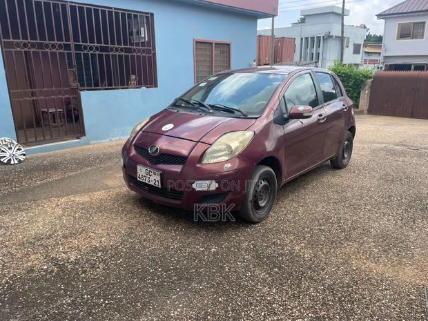 Toyota Vitz 2010 Brown