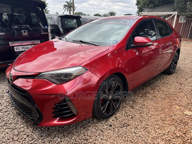 Toyota Corolla 2016 Red