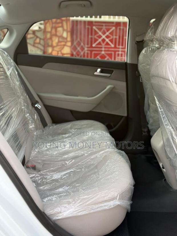 Hyundai Sonata ECO Sedan FWD (1.6L 4cyl 7A) 2016 Silver
