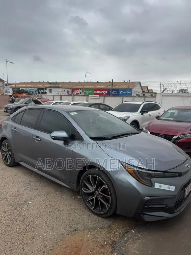 Toyota Corolla SE 2020 Gray