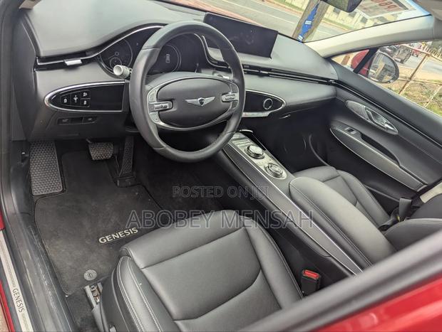 Genesis GV70 2.5T AWD 2023 Red