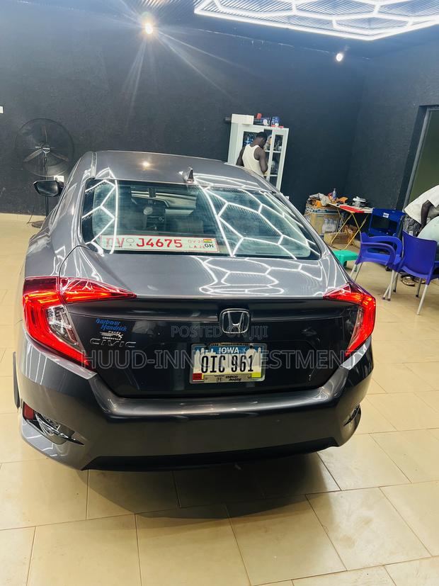 Honda Civic EX Sedan 2018 Gray