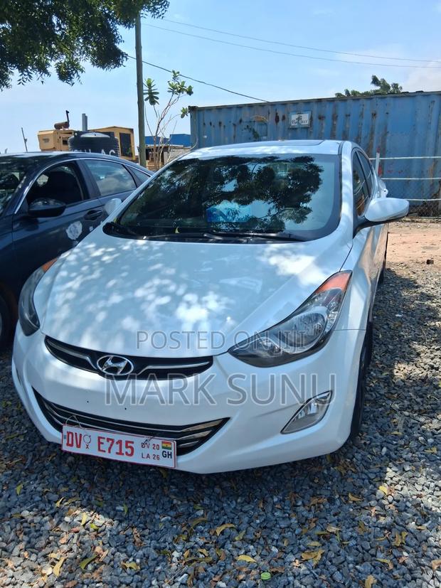 Hyundai Elantra 2012 White