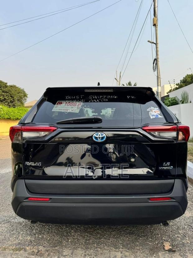 Toyota RAV4 LE AWD 2024 Black