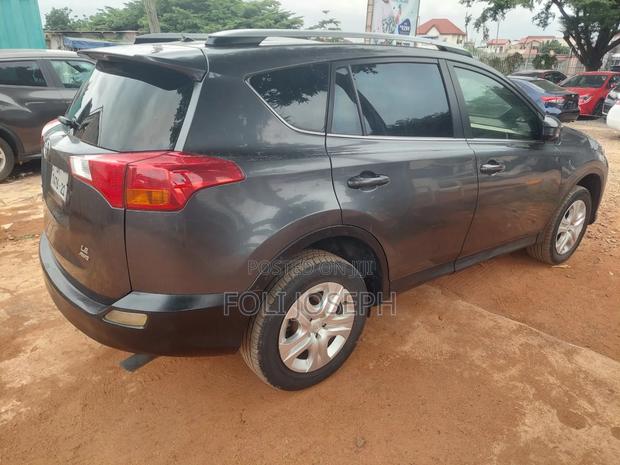 Toyota RAV4 LE 4dr SUV AWD (2.5L 4cyl 6A) 2014 Black