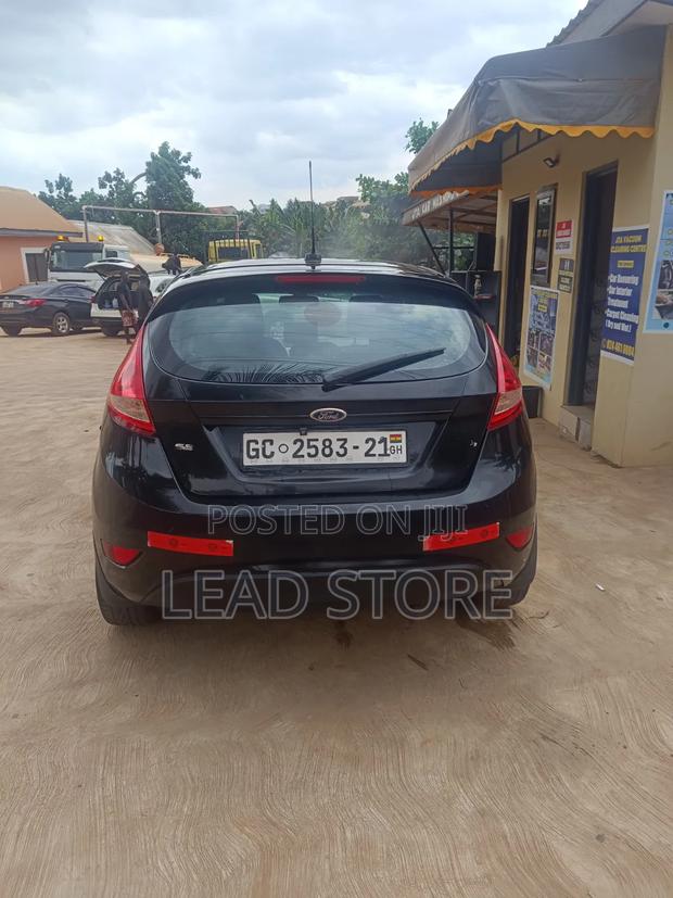 Ford Fiesta SE 4dr Hatchback (1.6L 4cyl 5M) 2014 Black