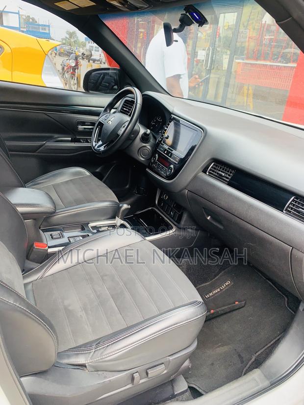 Mitsubishi Outlander Sport ES 2.0 2019 White