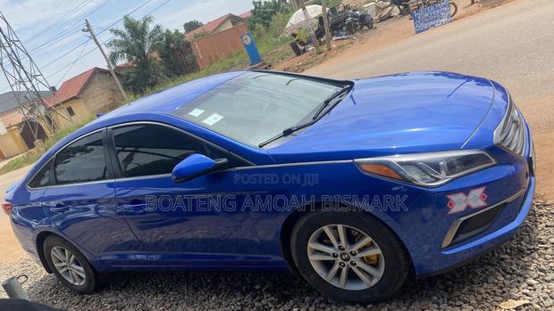 Hyundai Sonata 2016 Blue