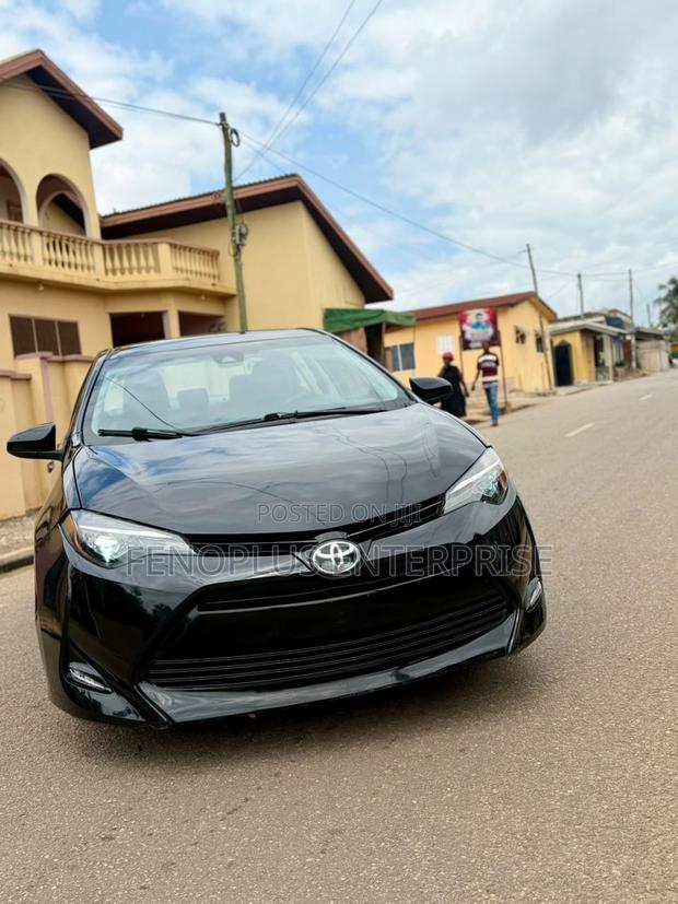 Toyota Corolla 2017 Black