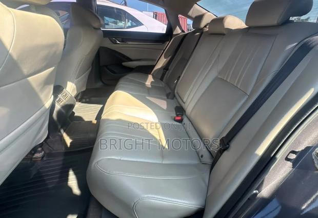 Honda Accord Sport (1.5L 4cyl Turbo 6M) 2019 Gray