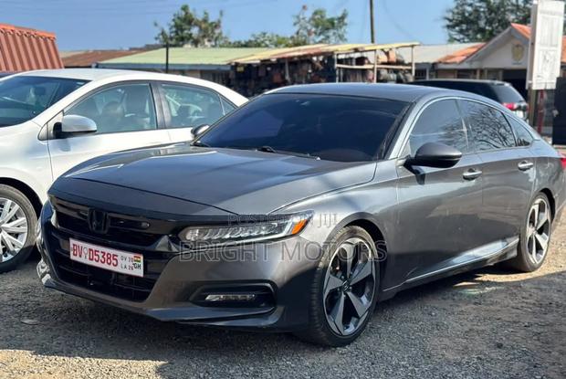 Honda Accord Sport (1.5L 4cyl Turbo 6M) 2019 Gray